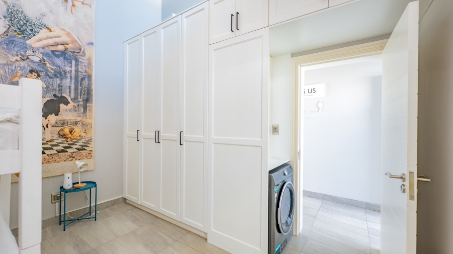 2 Bedroom Property for Sale in Struisbaai Western Cape